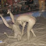 women_mud_wrestling_7